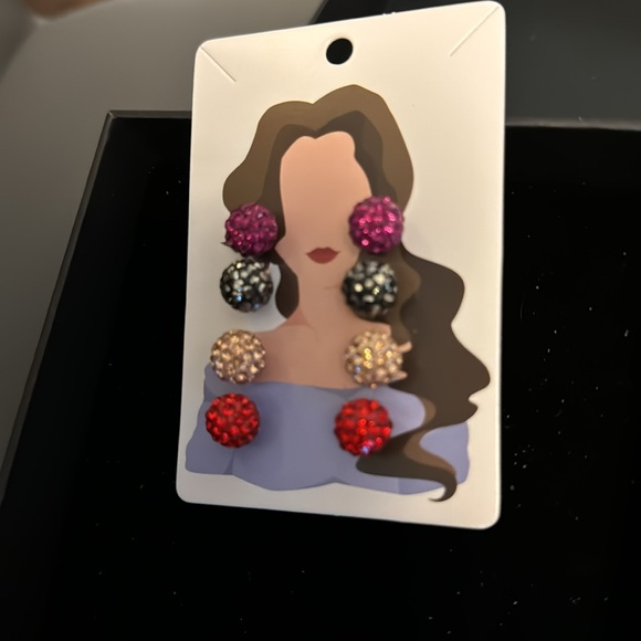 Great Deal Gorgeous Earrings 4 pairs set - Picture 2 of 4